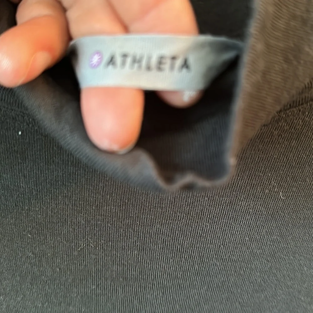 Athleta long sleeve shirt - Picture 2 of 4